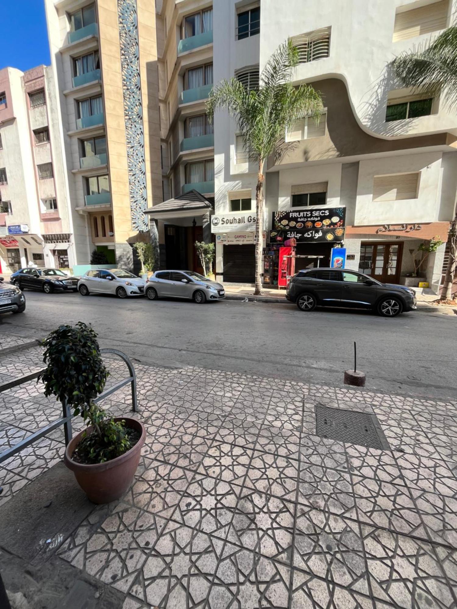 Luxury Center Town Apartment Kenitra Dış mekan fotoğraf
